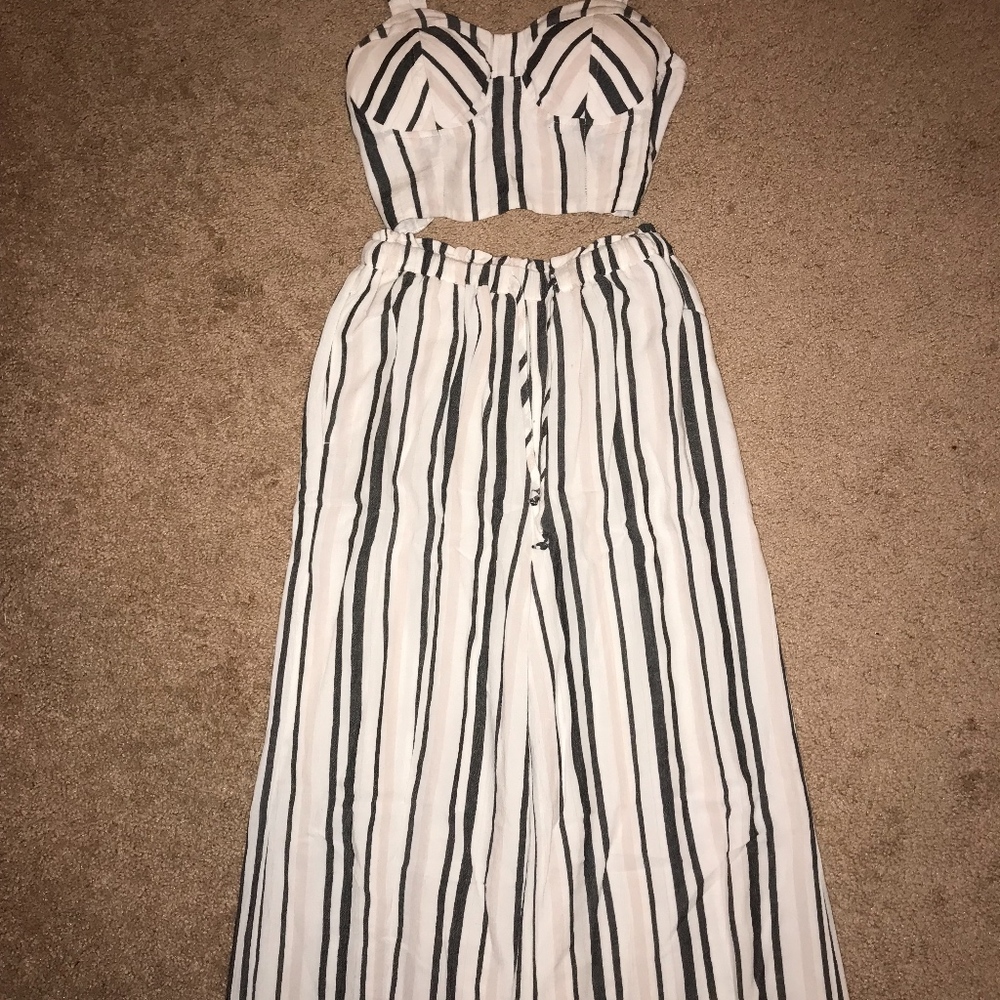 Two Piece - Picture 2 of 4